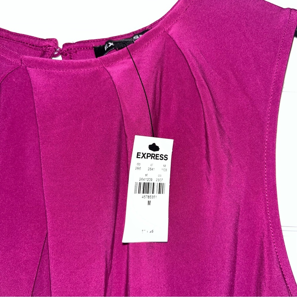 Express Sleeveless top Fuchsia size Medium NWT - Picture 2 of 4